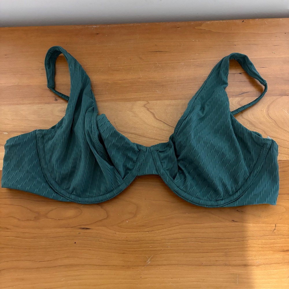 Abercrombie & Fitch Dark Green Textured Underwire Bikini Top XL Balconette